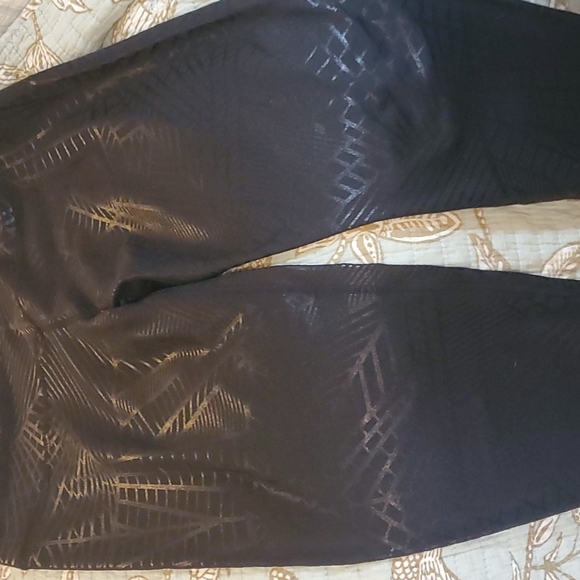 Capris - Picture 6 of 10